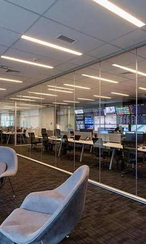 divisória de vidro temperado divisória de vidro temperado