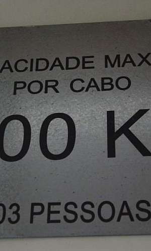 Gravação a laser em alumínio anodizado Gravação a laser em alumínio anodizado